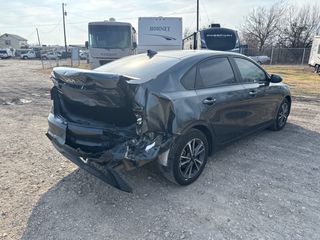 2023 Kia Forte LXS - Exterior Rear Right Corner Image
